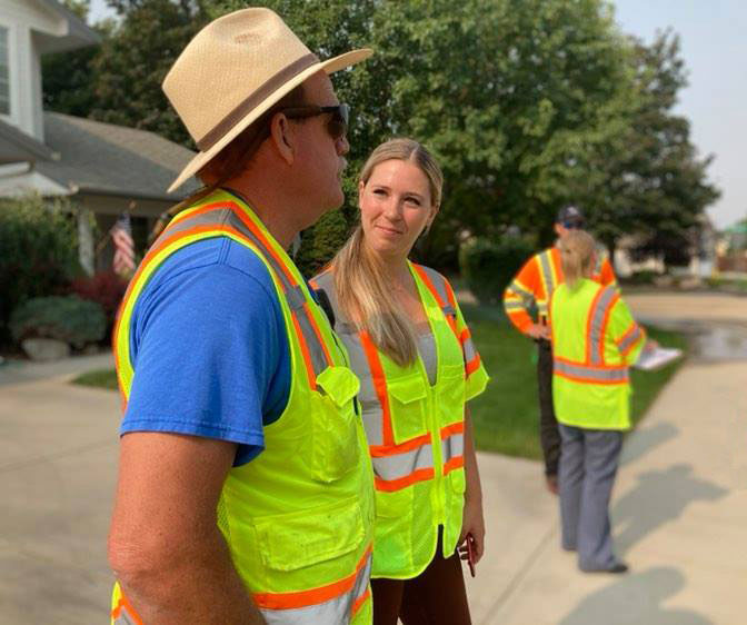 Photograph of Commissioner Pickering and Chip Seal crew member in jpg